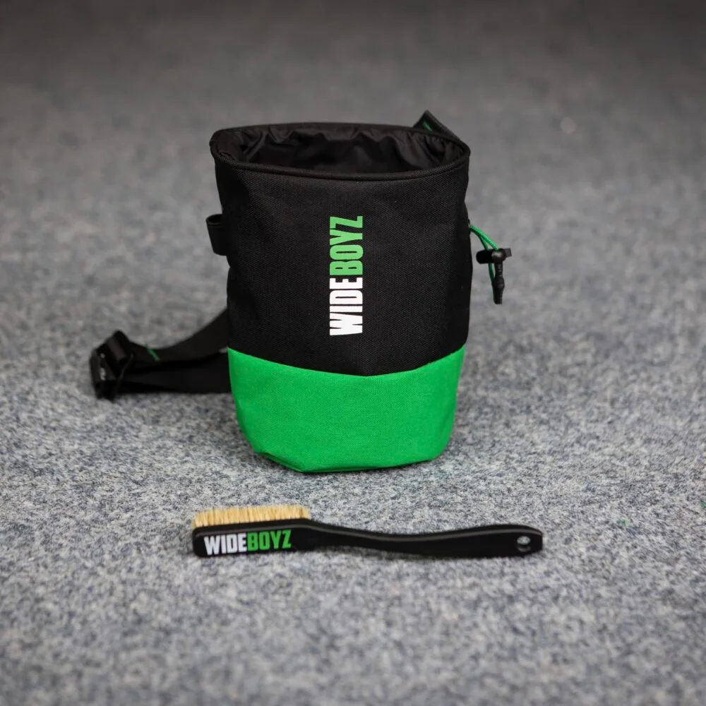 Chalk bag and brush | Wideboyz