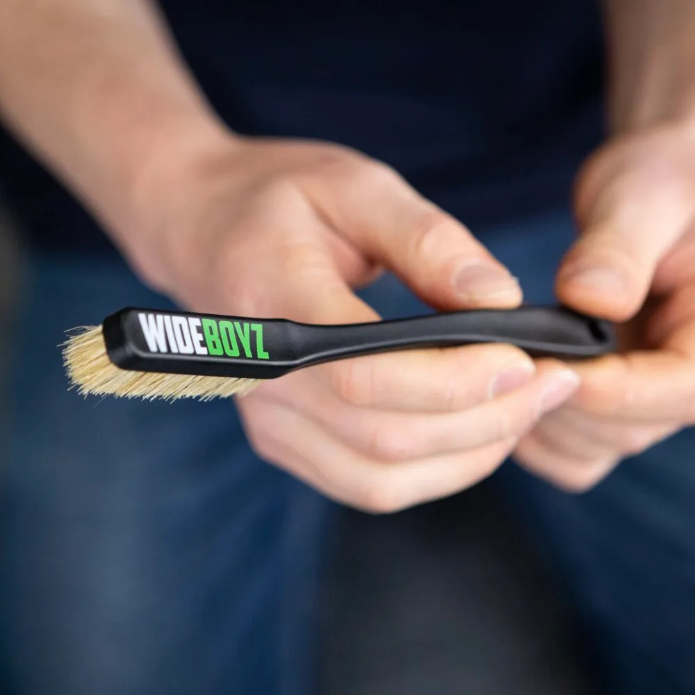 Chalk bag and brush | Wideboyz